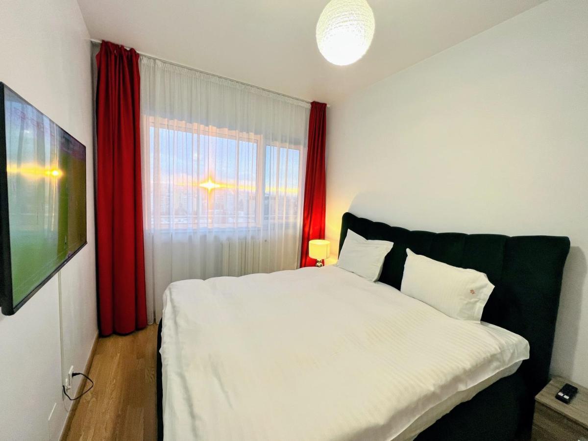 Red Hotel Accommodation Cluj-Napoca Exterior foto